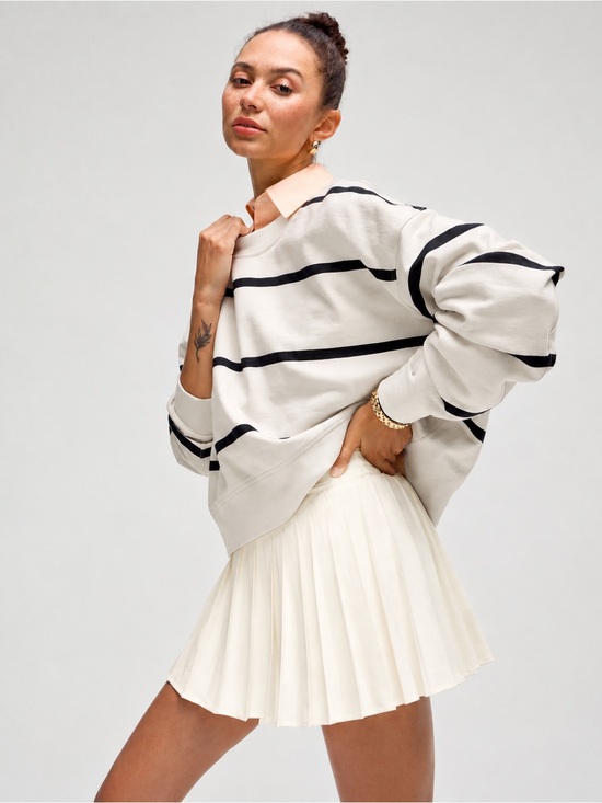 lululemon athletica Dresses & Skirts - Lululemon High-Rise Pleated Tennis Skirt
ivory built in shorts size 14
